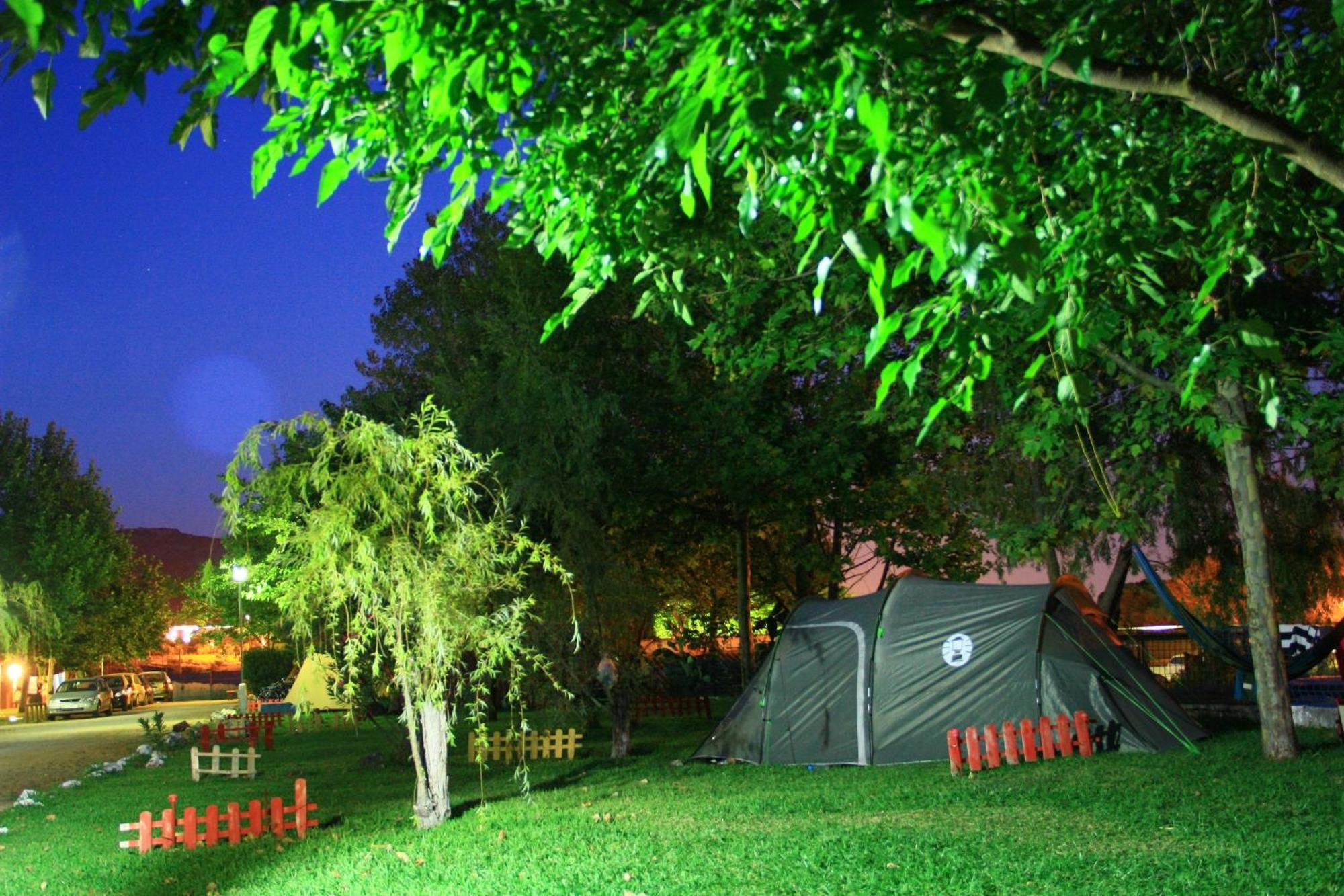 Camping Sierra De Las Nieves Yunquera Dış mekan fotoğraf